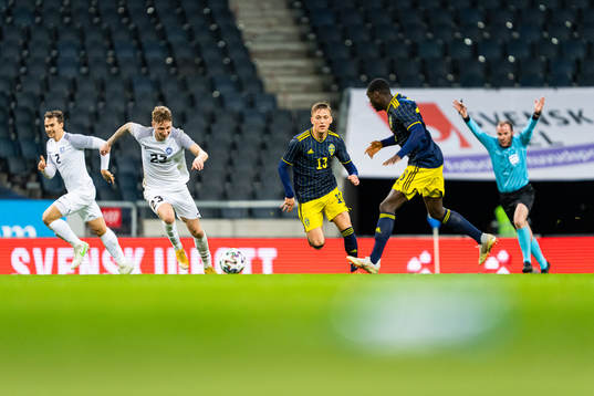 Bogdan Vastsuk of Estonia against Jesper Karlsson and Ken