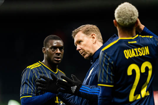 Ken Sema and assistant coach Peter Wettergren of Sweden