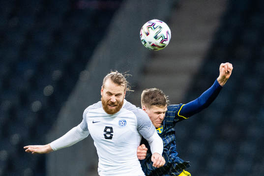 Henri Anier of Estonia and Joakim Nilsson of Sweden