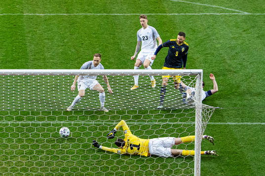 Bläddra bland fler bilder av Football, International Friendly, Sweden - Estonia