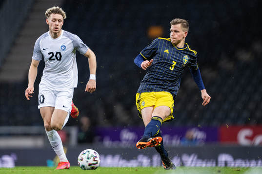 Markus Poom of Estonia and Joakim Nilsson of Sweden