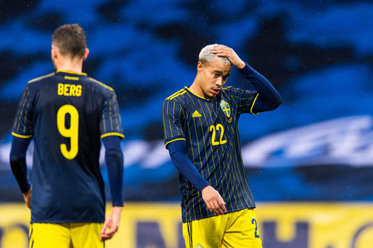 Marcus Berg and Robin Quaison of Sweden