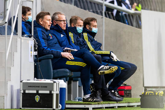 Assistant coach Peter Wettergren and Janne Andersson, head