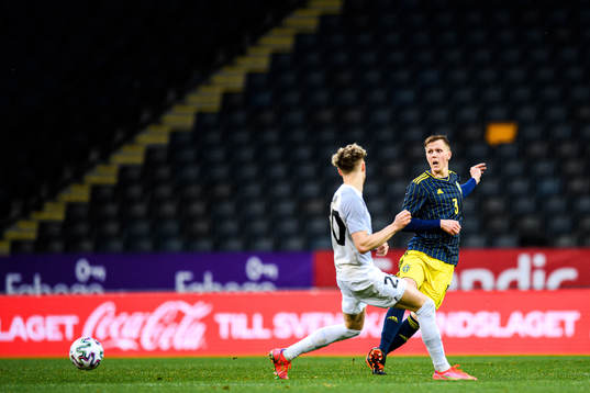 Markus Poom of Estonia and Joakim Nilsson of Sweden