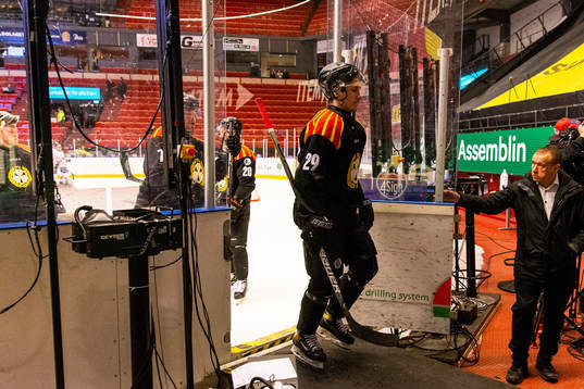 Brynäs Oscar Birgersson deppar när de lämnar isen