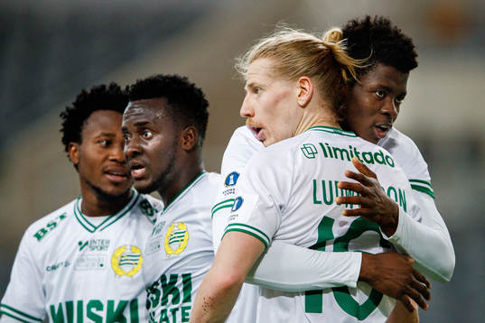 Hammarbys Gustav Ludwigson jublar med Aziz Ouattara Mohammed