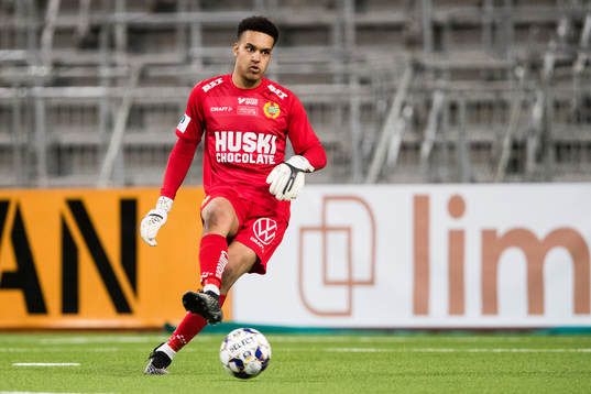 Hammarbys målvakt Oliver Dovin