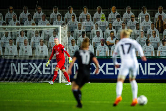 Goalkeeper Stephanie Labbé of Rosengård
