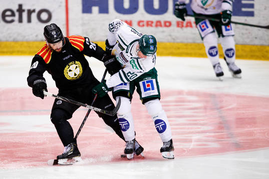 Brynäs Oula Palve och Färjestads Olle Lycksell