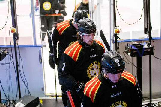Brynäs Marcus Björk deppar