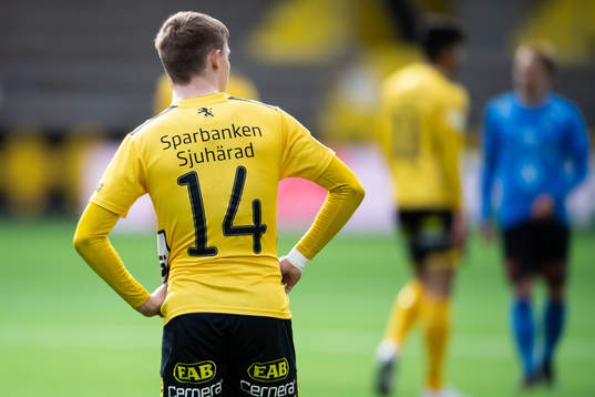 Elfsborgs Jacob Ondrejka deppar