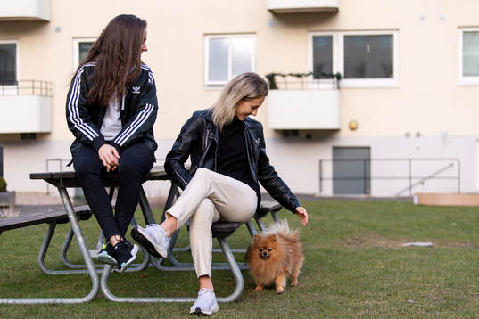 Häckens Julia Zigiotti Olme och Emma Kullberg