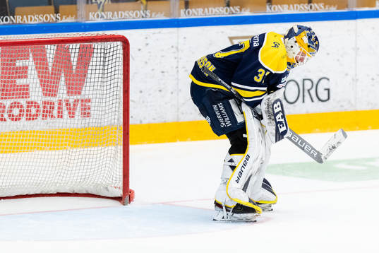 s målvakt Jonas Gunnarsson deppar