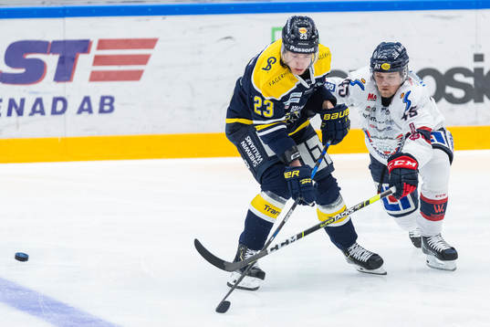 s Arttu Ilomäki och Linköpings Simon Lundmark