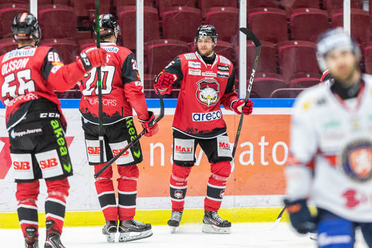 Malmö Redhawks Carl Persson jublar