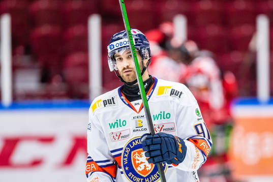 Växjös Andrew Calof deppar