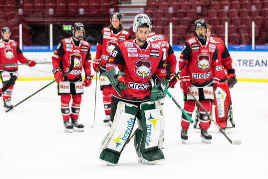 Malmö Redhawks målvakt Louis Ingvordsen deppar
