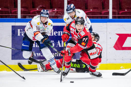 Växjös Richard Gynge och Malmö Redhawks Jan-Mikael