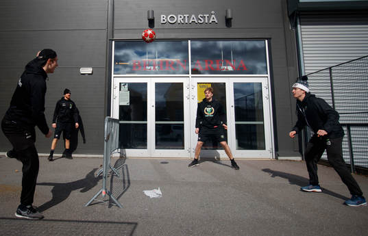 Färjestadsspelarna Pontus Widerström och Albert Johansson