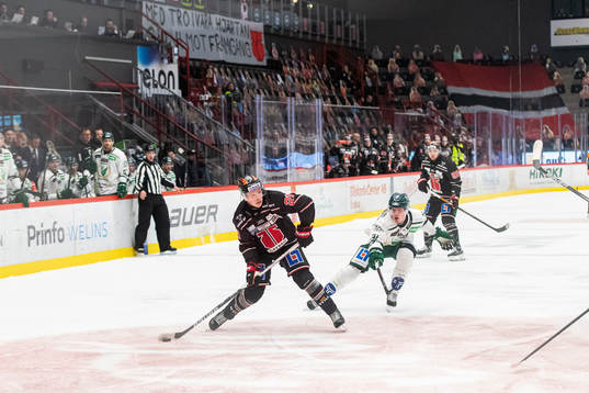 Örebros Linus Öberg och Färjestads Carl Jakobsson