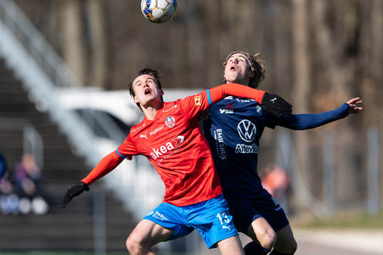 Helsingborgs Wilhelm Loeper och Östers Teo Brenner Toris