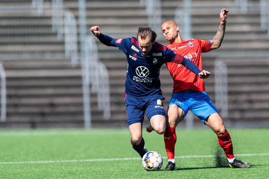 Östers Victor Stulic och Helsingborgs Anthony van