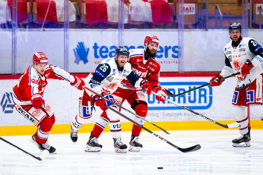 Timrås Sebastian Hartmann och Västerviks Connor Jones