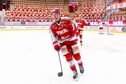 Timrås Jonathan Dahlén jublar