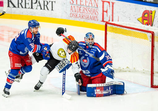 Oskarshamns Nichlas Torp och målvakt Joe Cannata samt