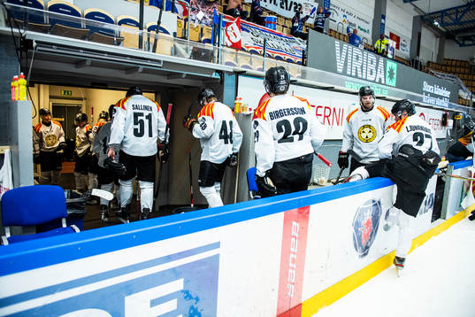Brynäs spelare deppar när dom lämnar isen