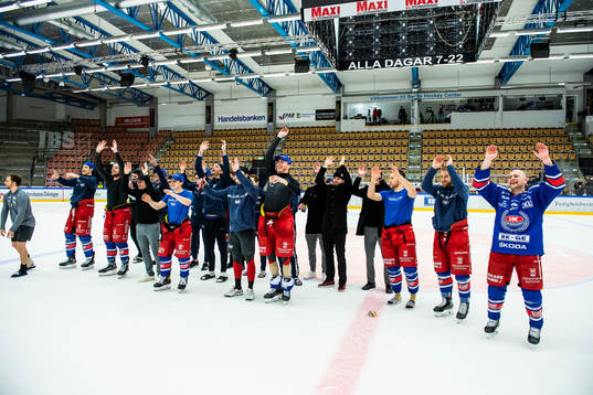 Oskarshamns spelare jublar