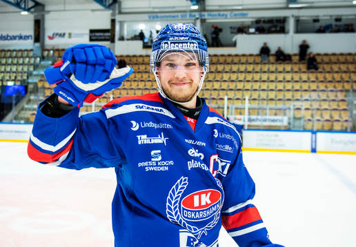 Oskarshamns Jonas Engström jublar