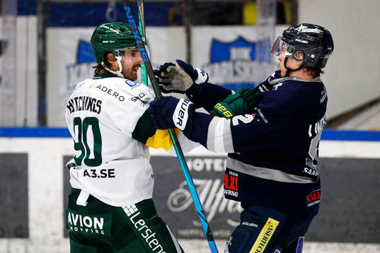 Björklövens Alex Hutchings och Karlskogas Edwin Lindström