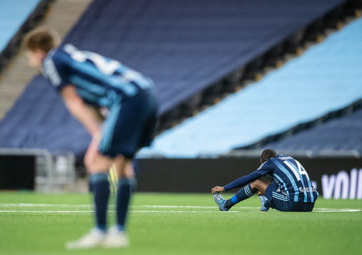 Djurgårdens Edward Chilufya deppar