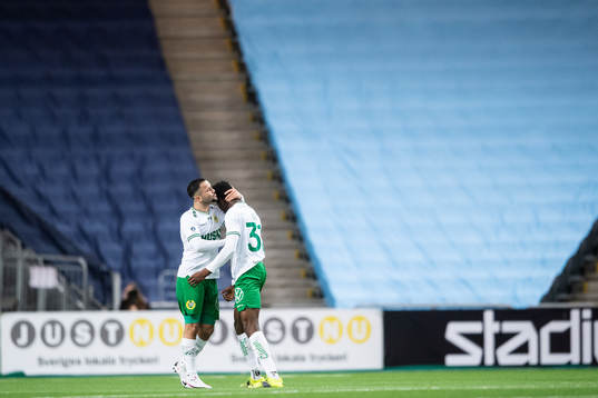 Hammarbys Mohanad Jeahze och Aziz Ouattara Mohammed jublar