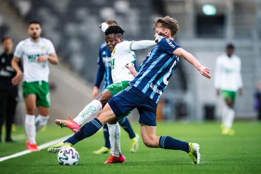 Hammarbys Akinkunmi Amoo och Djurgårdens Rasmus Schüller