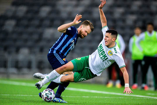 Djurgårdens Jacob Une Larsson och Hammarbys Astrit Selmani