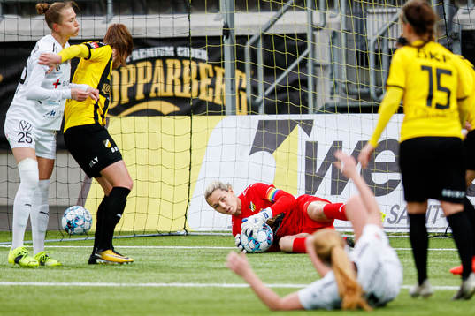 Häckens målvakt Jennifer Falk