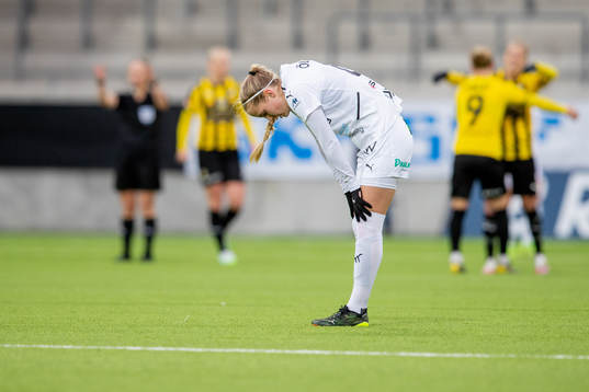 Rosengårds Ria Noora Minerva Öling deppar