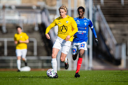 IFK Malmös Jakob Andersson och Åtvidabergs Mohammed Yousef