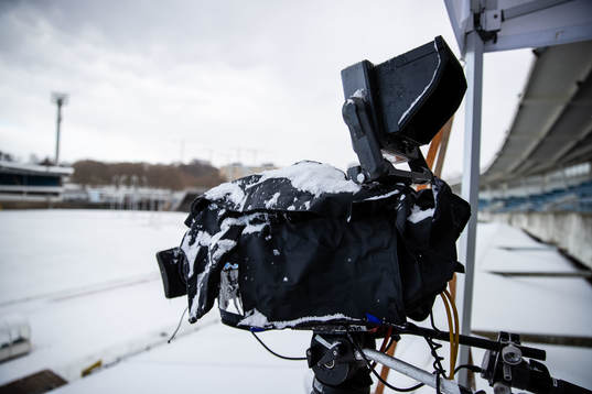 En TV-kamera med snö på