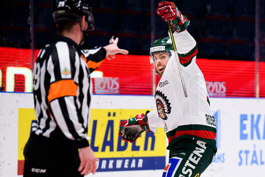 Frölundas Mats Rosseli Olsen jublar