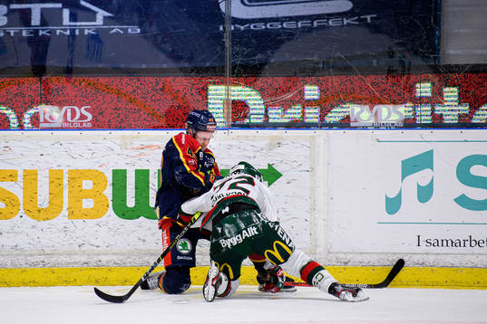 Djurgårdens Tom Nilsson och Frölundas Patrik Carlsson