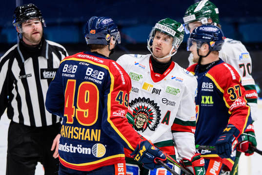 Djurgårdens Rhett Rakhshani och Frölundas Nicklas Lasu