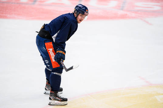 Djurgårdens Alexander Holtz tränar på egen hand