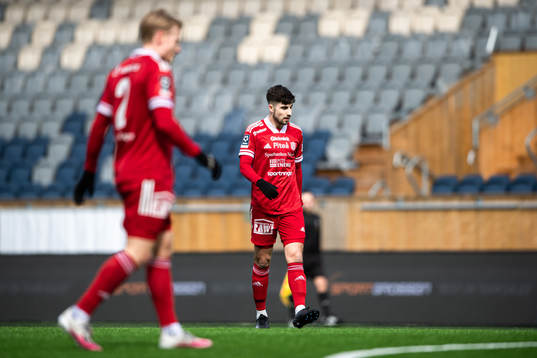 Piteås Siavash Jamehdar deppar