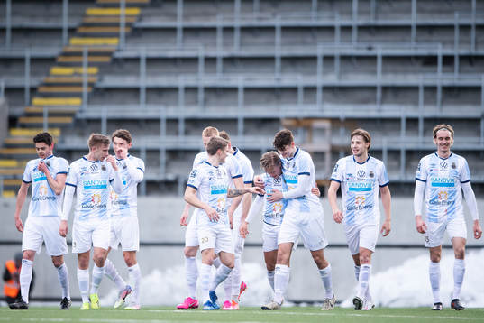 Gefles Erik Granat jublar