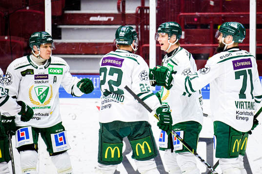 Färjestads Daniel Viksten och Jacob Peterson jublar