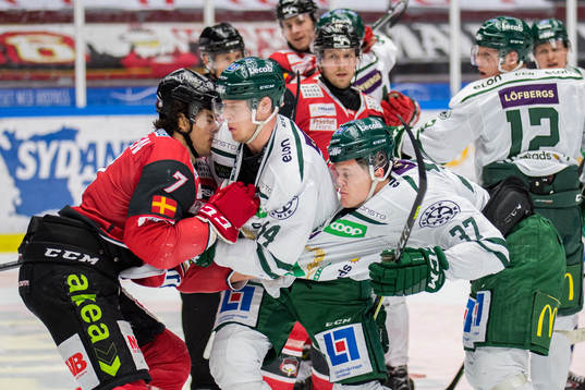 Bläddra bland fler bilder av Ishockey, SHL, Åttondelsfinal 1, Malmö Redhawks - Färjestad