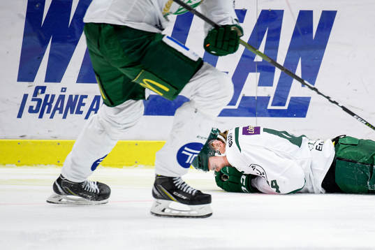 Färjestads Jacob Peterson har ont